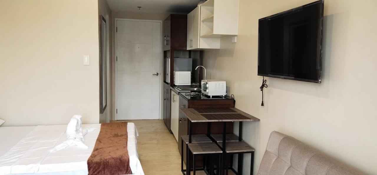 Sunvida Tower Stays Across Sm City Cebu Luaran gambar