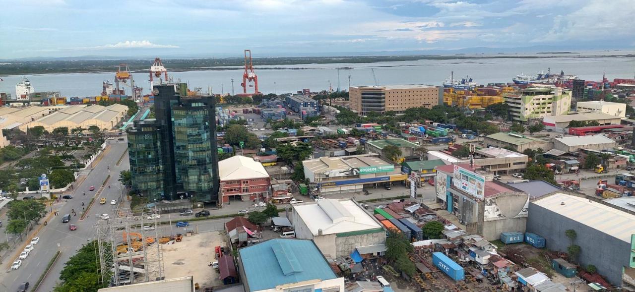 Sunvida Tower Stays Across Sm City Cebu Luaran gambar